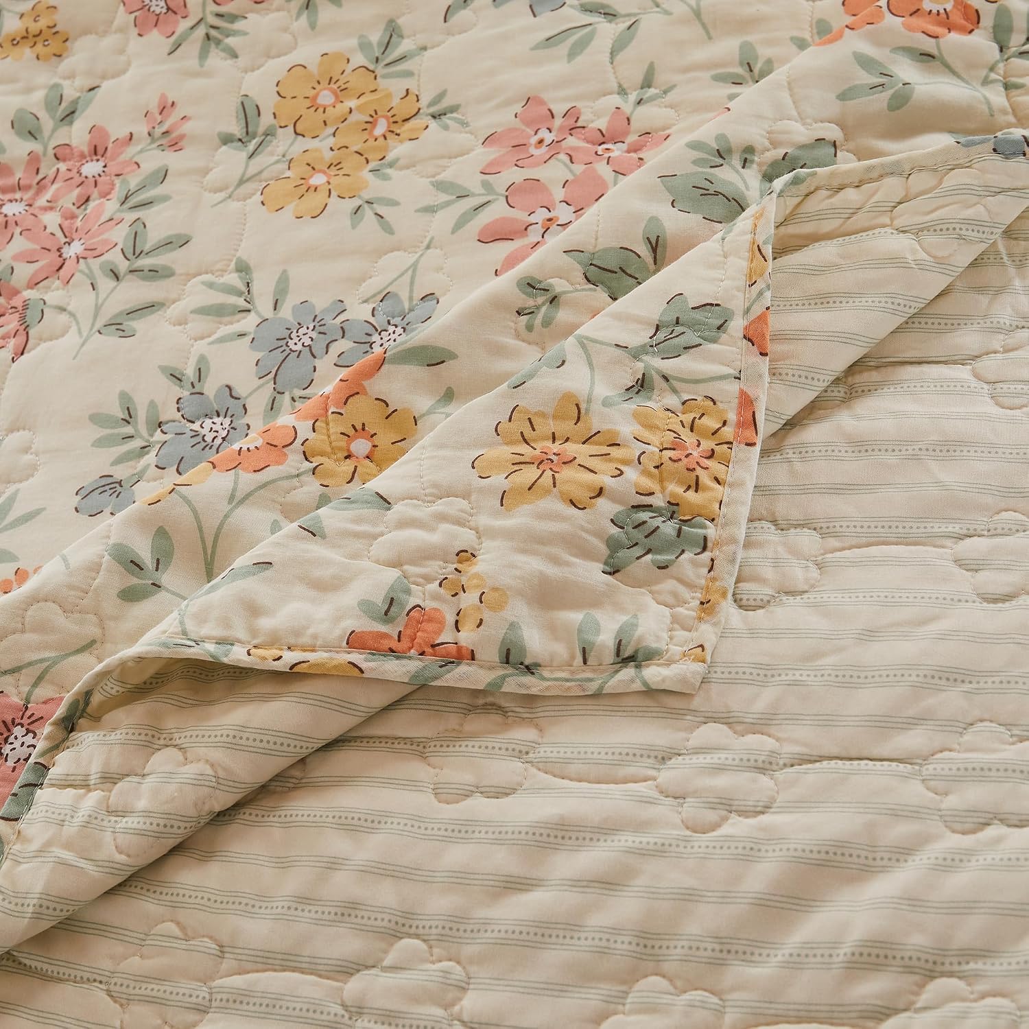 Floral Quilted Cotton Throw Blanket